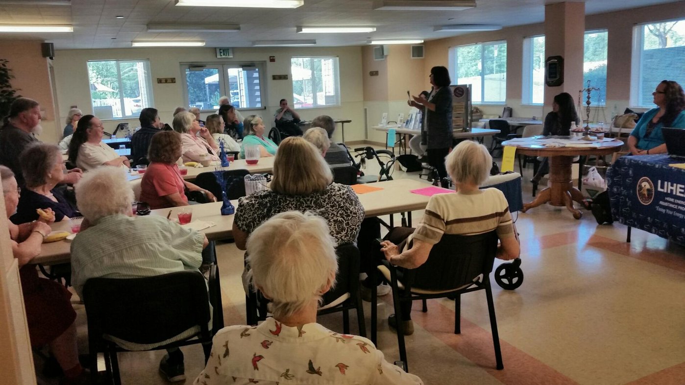 Senior Fair at Eskaton Lincoln Manor